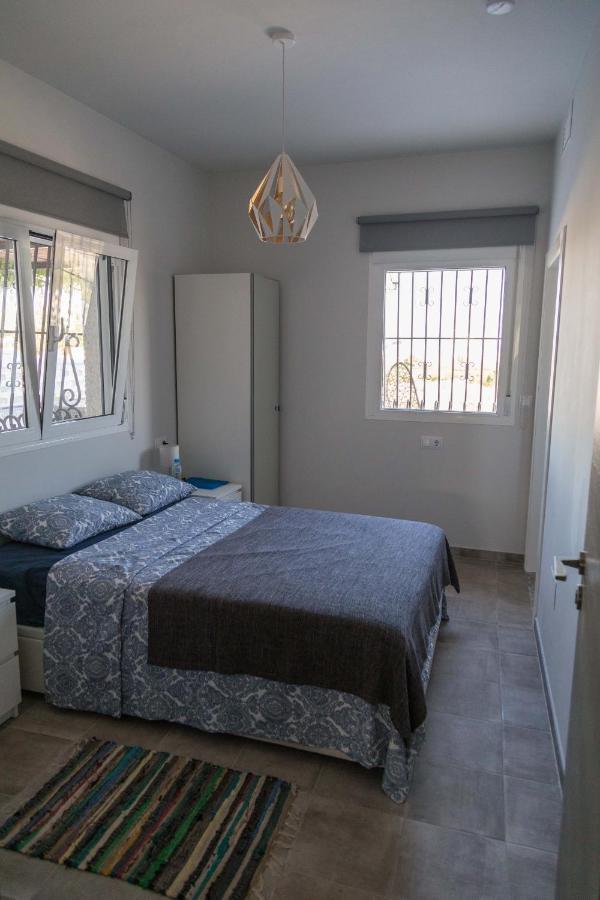 Finca Tres Molinos B&B 롤단 객실 사진